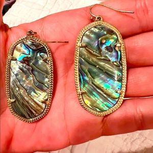 Kendra Scott Danielle earrings in Abalone Shell!
